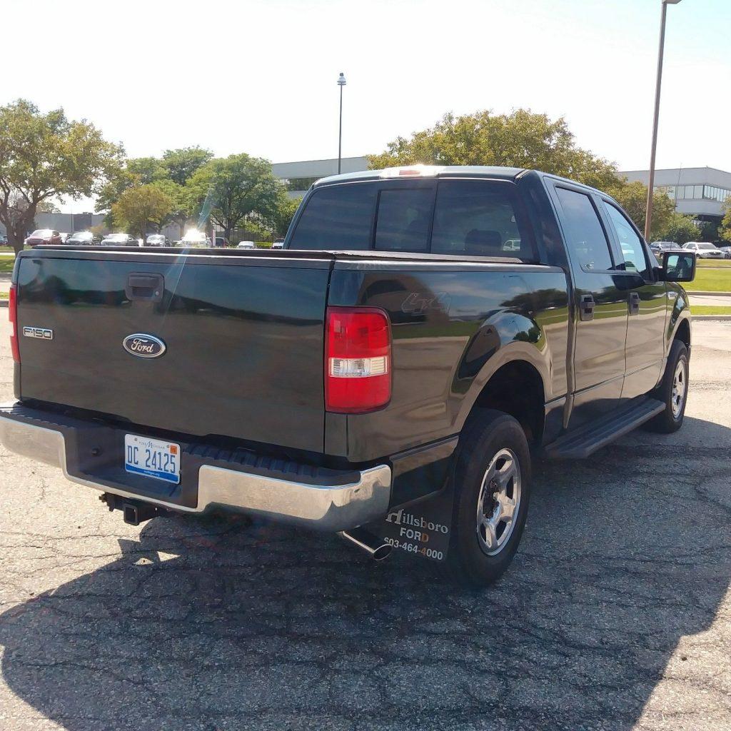 very nice 2004 Ford F 150 XLT pickup
