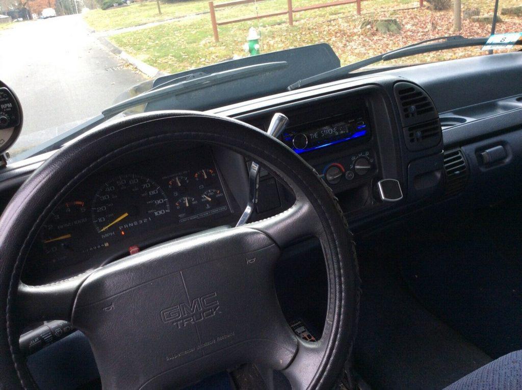 1995 GMC Sierra 1500 4×4 V8 Stepside [Fully Restored]