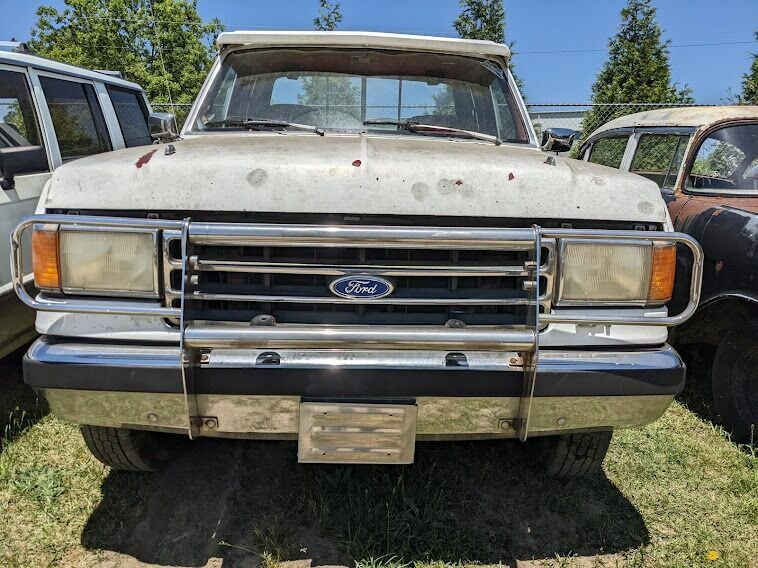 1989 Ford F-250 XLT Lariat 2dr Extended Cab LB HD